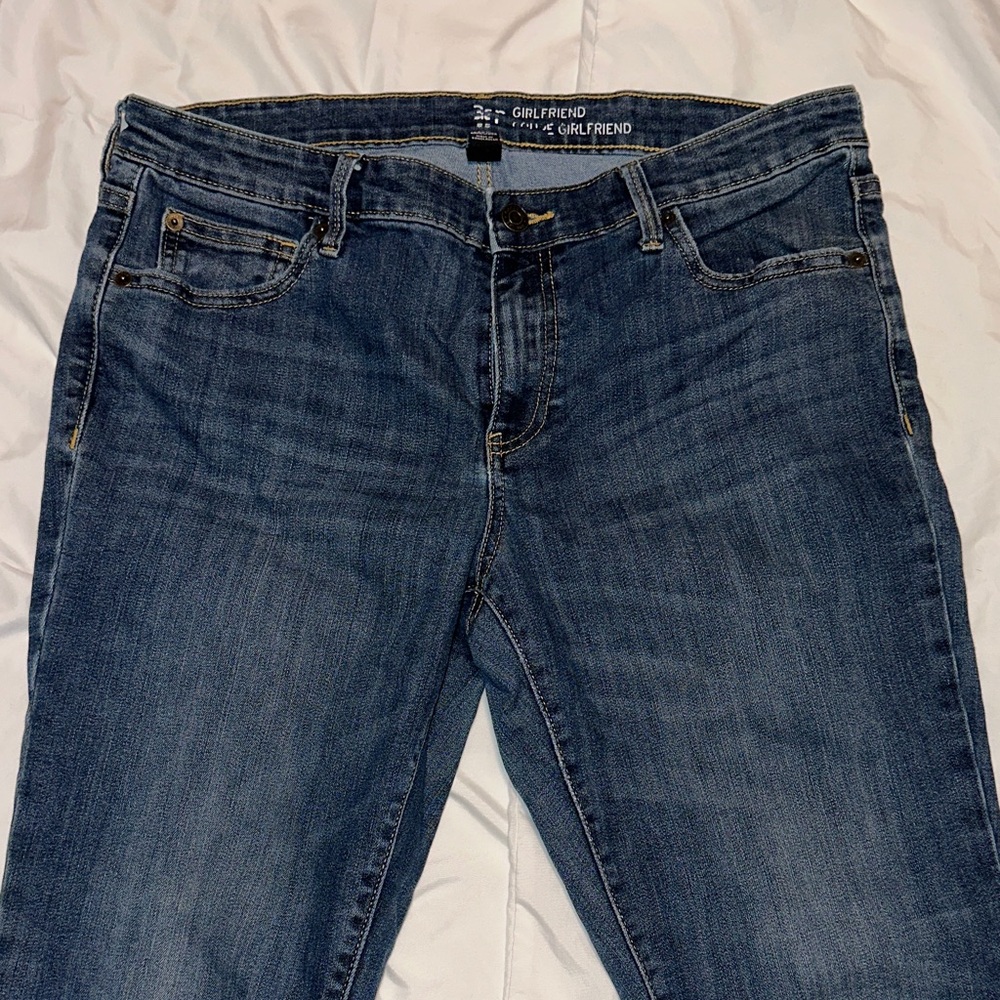 GAP Women's girlfriend Jeans - Classic Blue